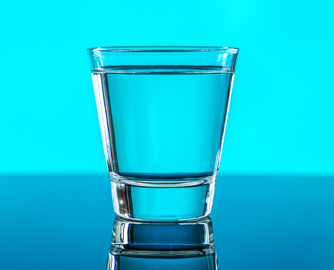 in which metal water drinking is healthy inside  freepik