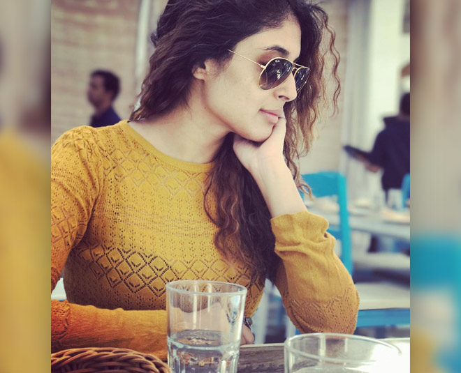 kritika kamra love gujrati food 