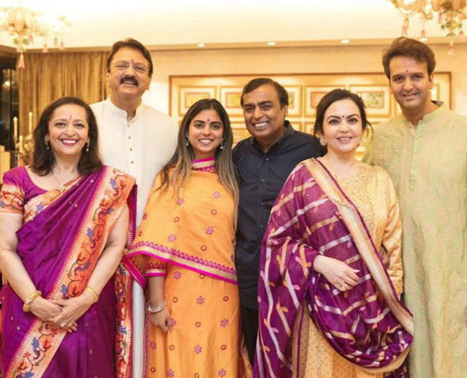 mukesh ambani family anand piramal family
