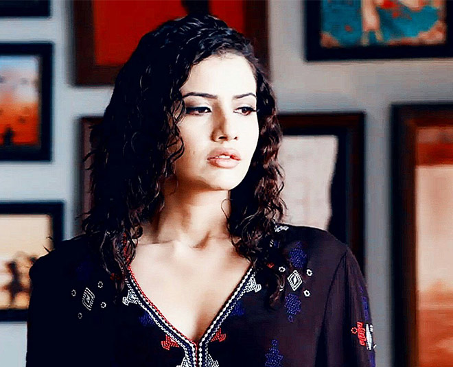 smriti kalra health card ()