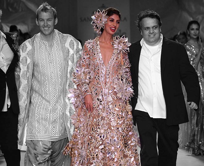 Lucknow famous embroideries are new fashion trend  