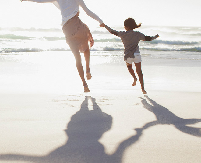 Tips for single parent travel with kid  