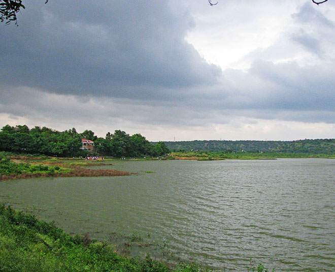 gurugram have many places to visit for travel lovers   