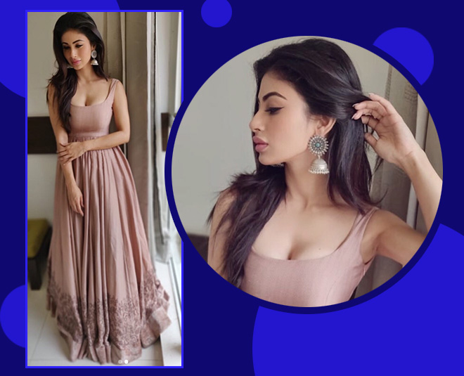 Mouni Roy is shining bright like gold jewellery, check out photos