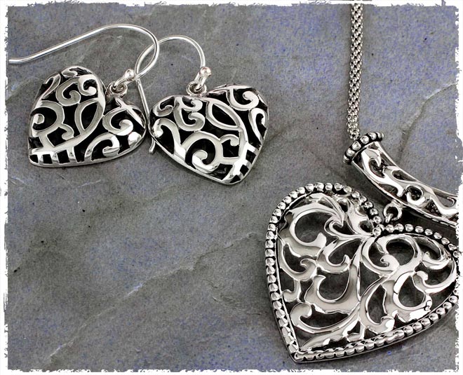 tomato ketchup to clean jwelery inside 