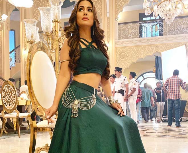 Kasautii zindagii kay   fashion   komolika designar blouse