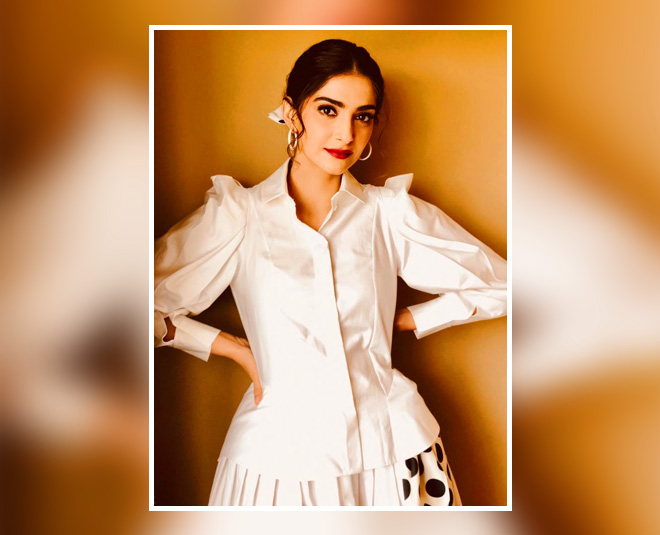 Sonam Kapoor Summer Makeup Tips