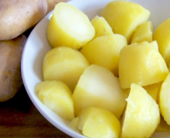 aloo kadi recipe inside 