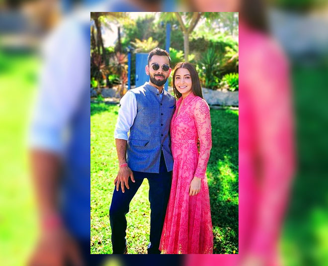 anushka sharma in saree with virat kohli