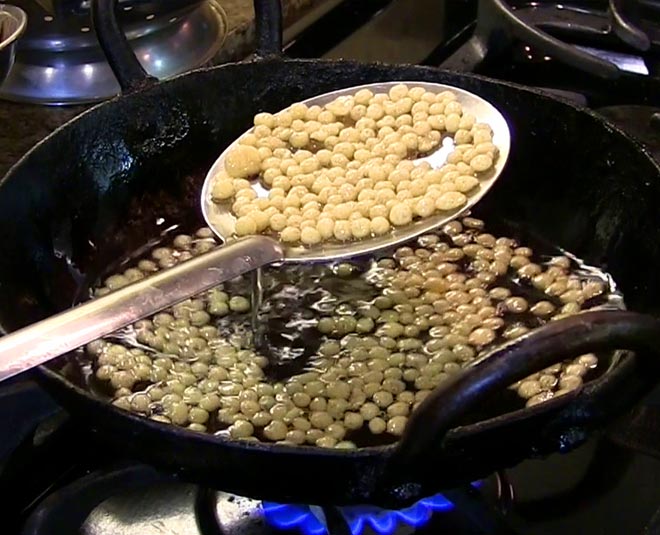 besan namkeen boondi inside 