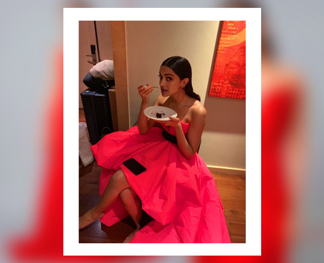 deepika childwood photo inside 