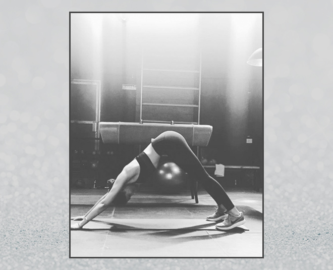 deepika padukone stretching inside 