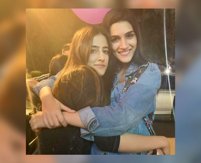 kriti sanon sister nupur sanon