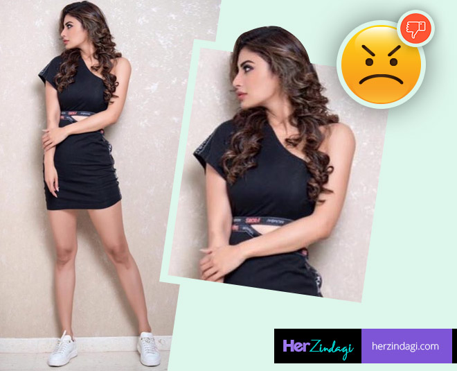 मौनी रॉय mouni worst look black inside ()