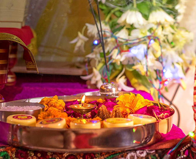 pooja mein deepak inside 