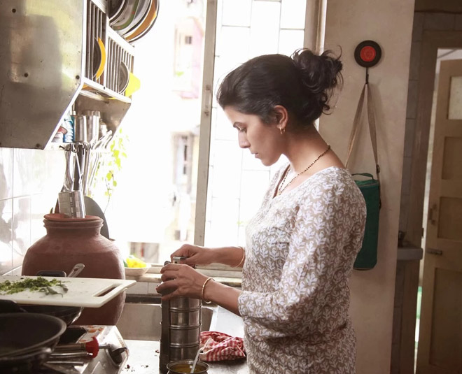 whd house wife food inside 