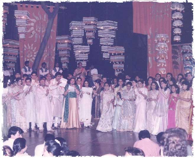 Amitabh Bachchan Daughter Shweta Bachchan Nanda Wedding Lehenga