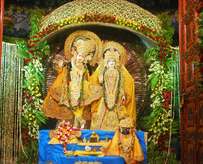 मथुरा में भगवान कृष्ण के फेमस मंदिर का नाम क्या है? Where Is Shri Krishna Janmabhoomi Temple