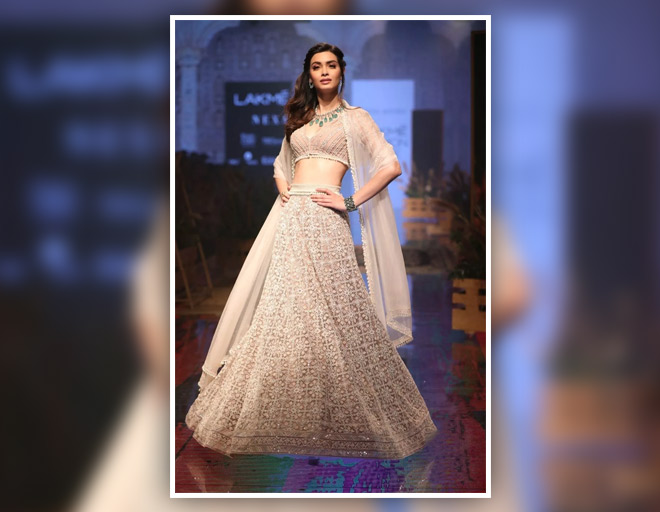 diana penty lakme fashion week two
