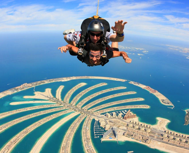 dubai skydiving palm jumerah