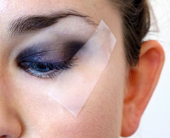 eyeliner application things to notice ()