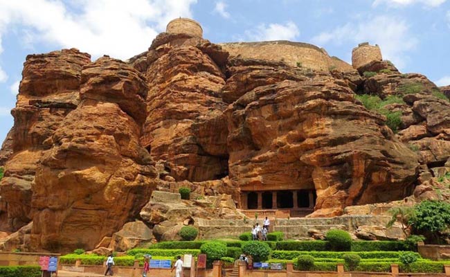 famous places in india travel quiz caves