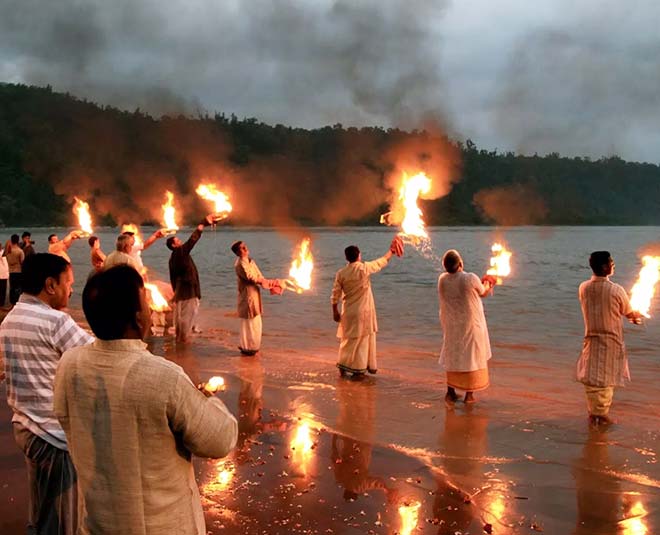 ganga aarti destination in India inside 