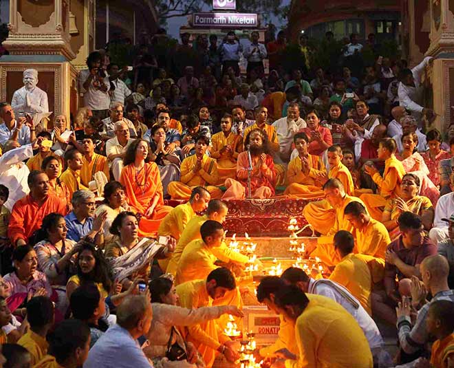 ganga aarti destination in India inside 