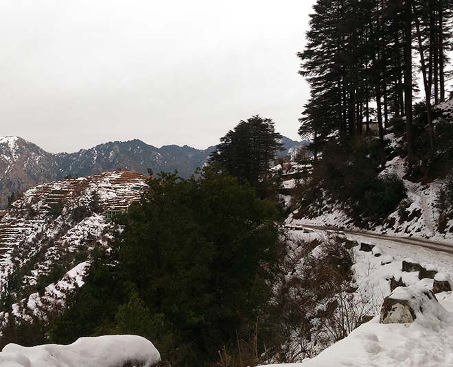 hill stations to visit near dehradun ()