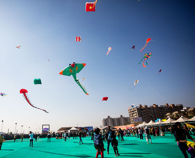 holiday ideas kite flying