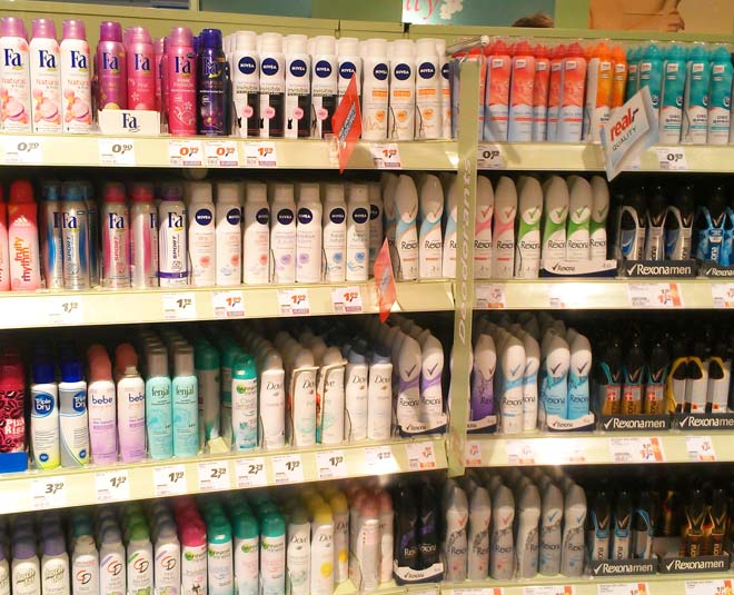 how to apply deodorant ()