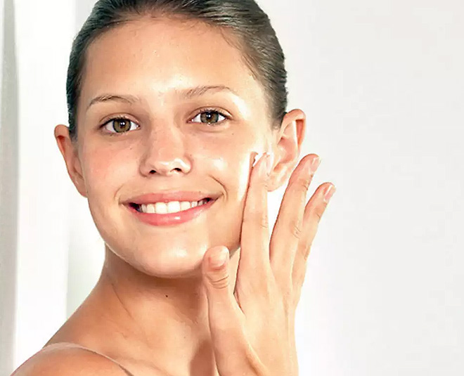 how to use moisturiser to hide ageing marks face inside 