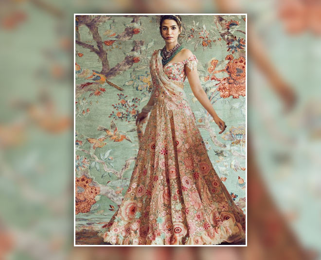 kriti sanon looks prettiest bride floral