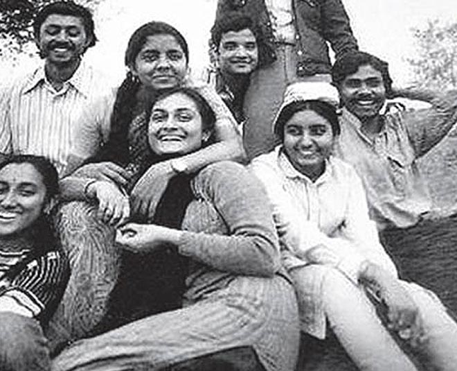 nirmala sitaraman finance minister  with friends inside 