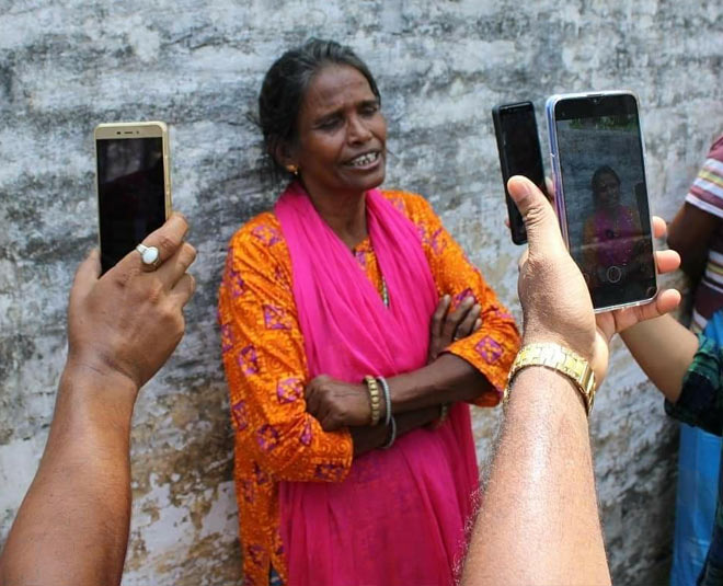 ranu mondal recorded her first song inside 