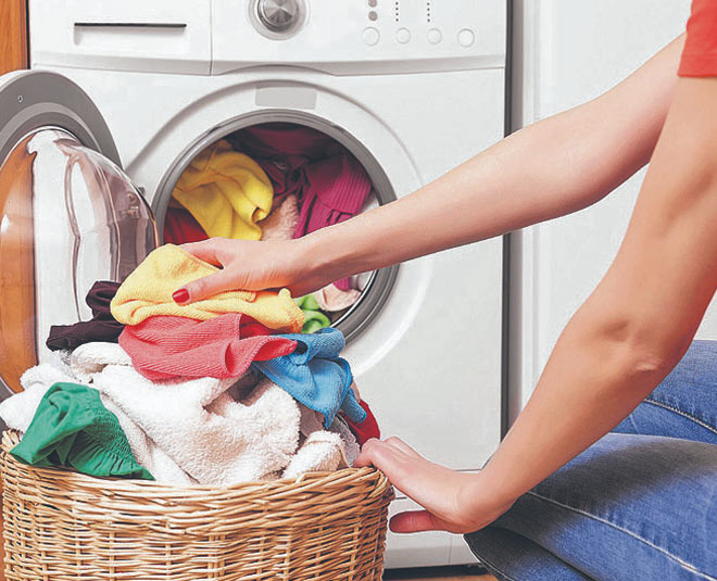 How to Remove Laundry Clothes Hamper Odor