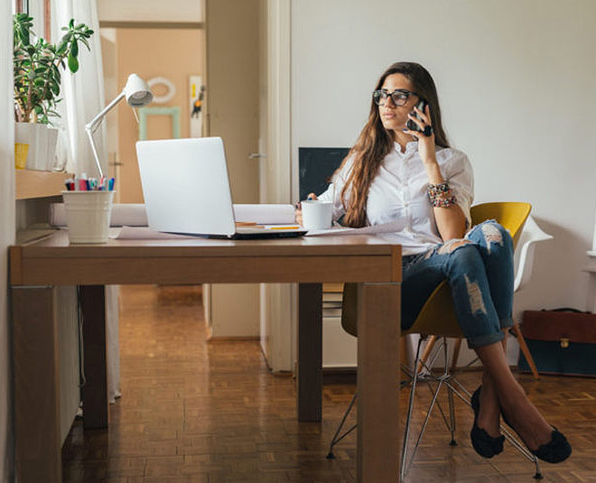 tareef office girl inside 