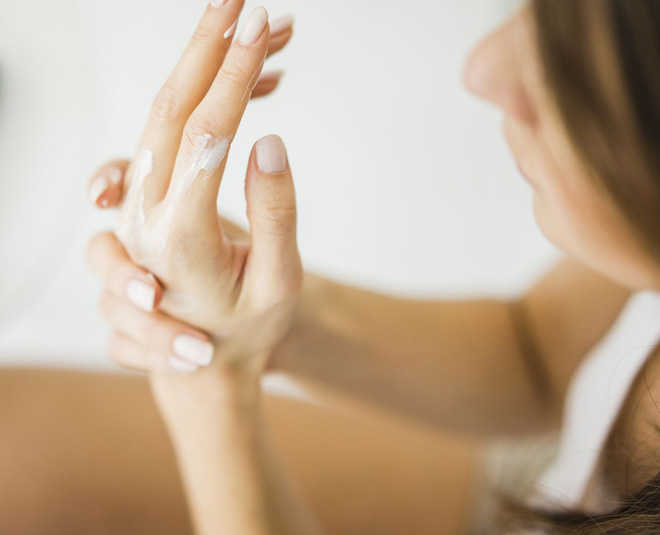 unknown myths and facts about moisturizer ()