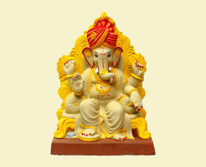 vastu tips to avoid tension  aug place ganesh murti inside 