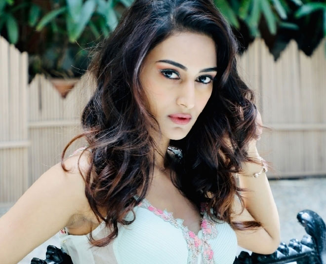 vinegar makes hair silky shiny strong