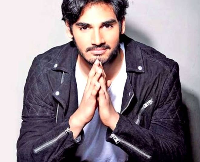 bollywood debut in  ahan shettyinside 