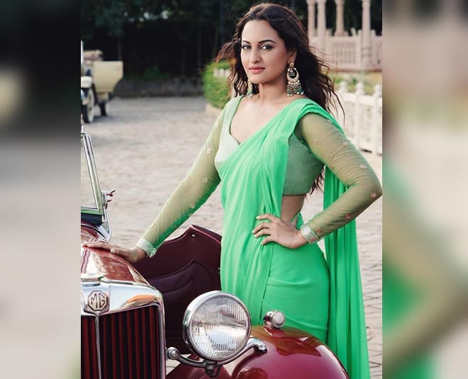 wear-different-shades-of-green-like-bollywood-divas-in-hindi