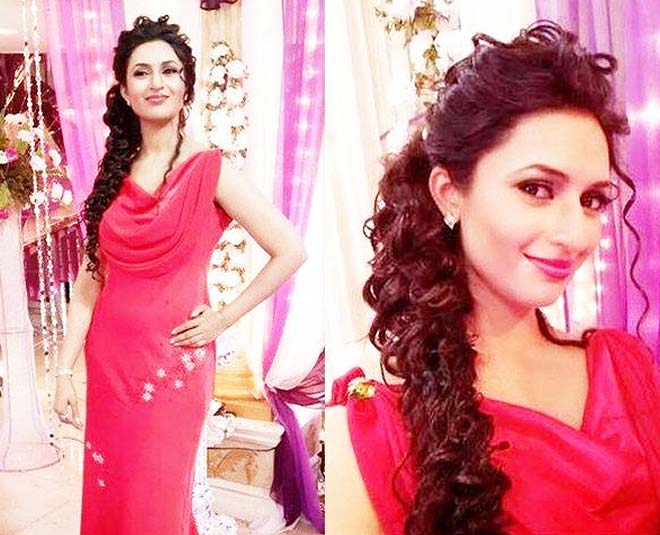 Free Hair Or Tie Hair Which Hairstyle Of Divyanka Tripathi Would You Like  To Try  IWMBuzz