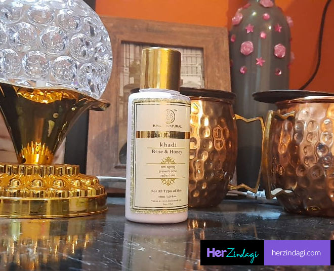 khadi almond and saffron moisturizer review