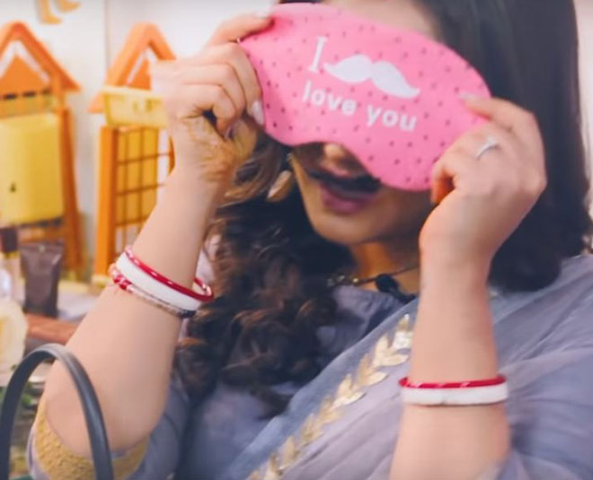 rashami desai eye mask