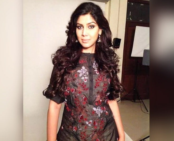 sakshi glowing skin tips inside 