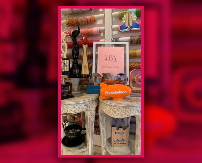 sara love for bangles