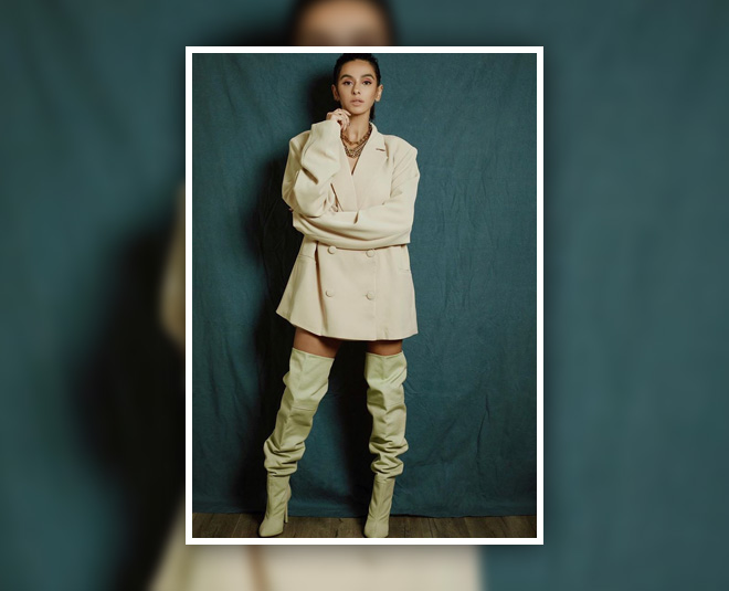 shibani dandekar model actress