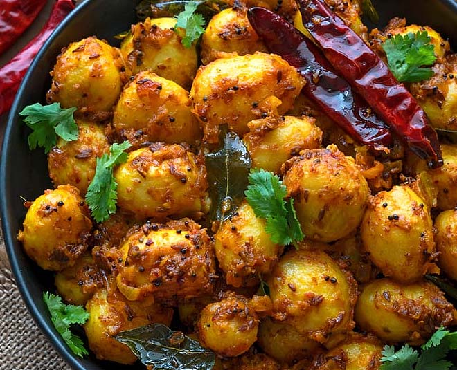 15 Minutes Recipe: Spicy Bombay Potatoes Easy Dish For Quick Lunch-15