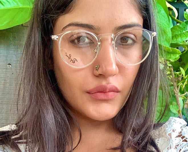 surbhi chandna sanjivani